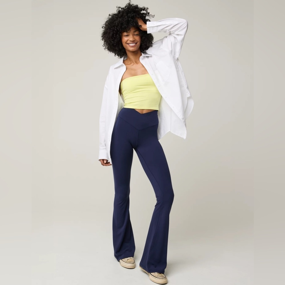 OFFLINE By Aerie Real Me High Waisted Crossover Flare Legging Navy Size Small